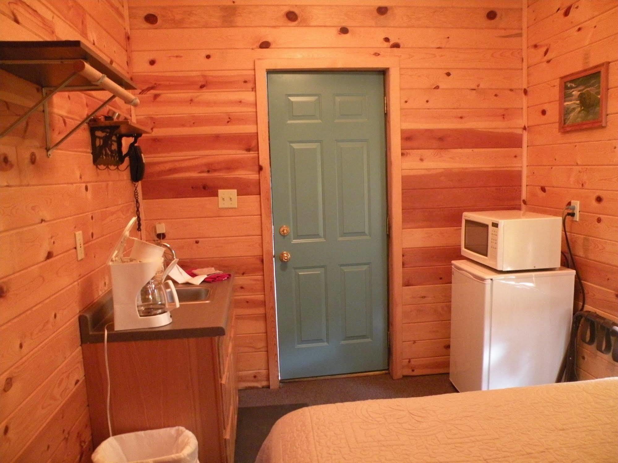 Gold Camp Cabins Кастер Экстерьер фото